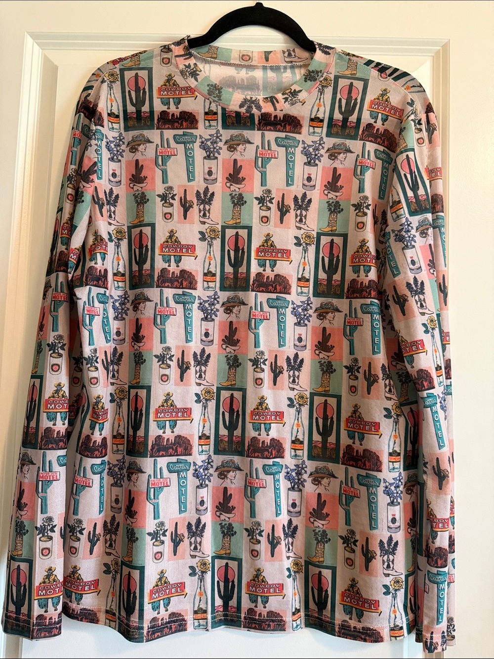 Long-Sleeve Mesh Pink Graphic Blouse with Desert Motif